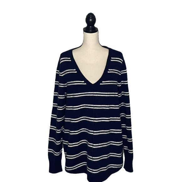 GAP Sweater Navy and White Striped Wool Blend V Neck Oversized Womens Large - Picture 3 of 11